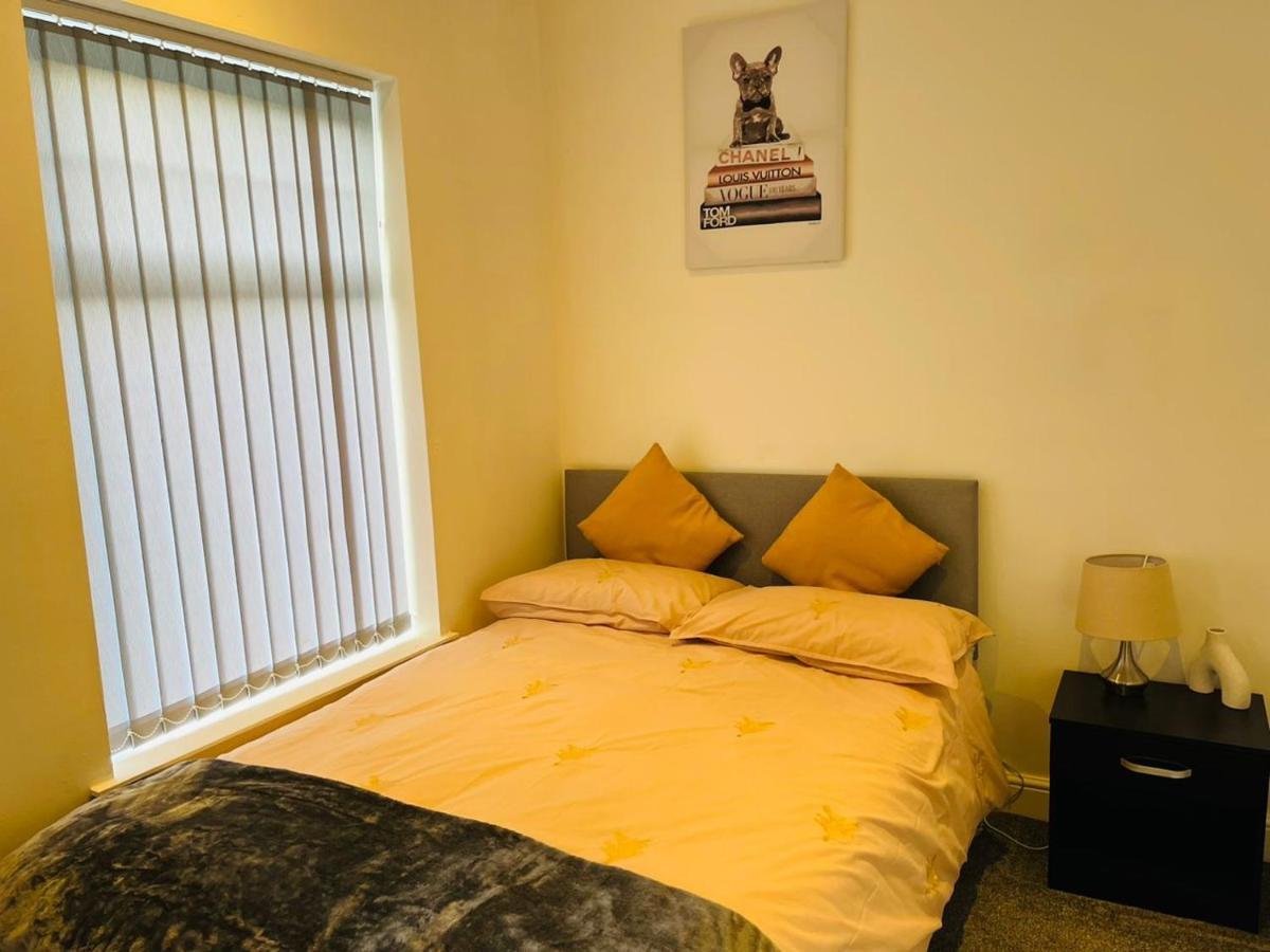 Luxury Double & Single Rooms With En-Suite Private Bathroom In City Centre Stoke On Trent Extérieur photo