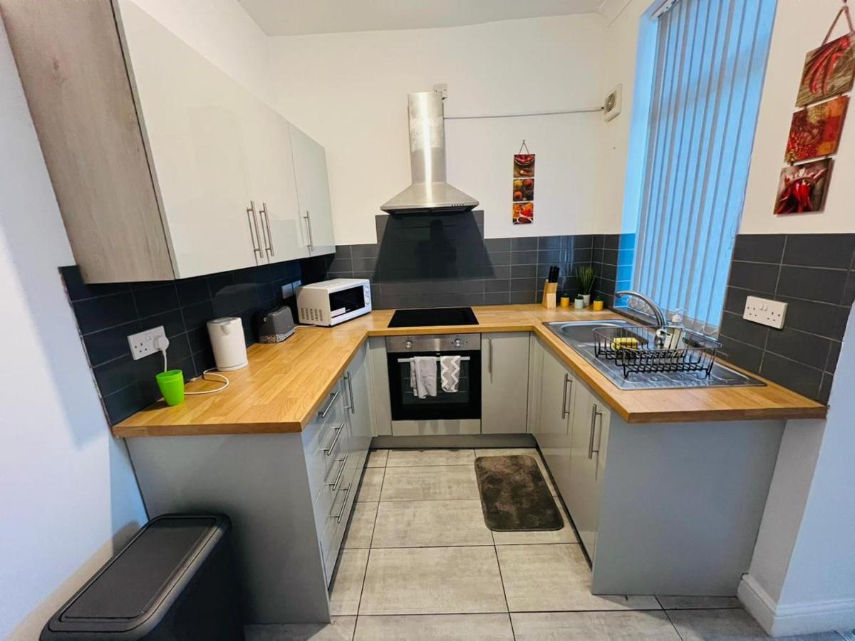Luxury Double & Single Rooms With En-Suite Private Bathroom In City Centre Stoke On Trent Extérieur photo